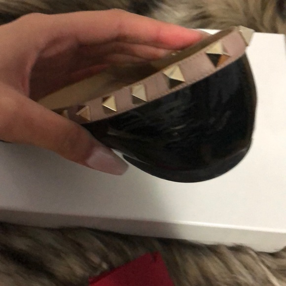 VALENTINO ROCKSTUD FLATS‼️✨ - Picture 3 of 3